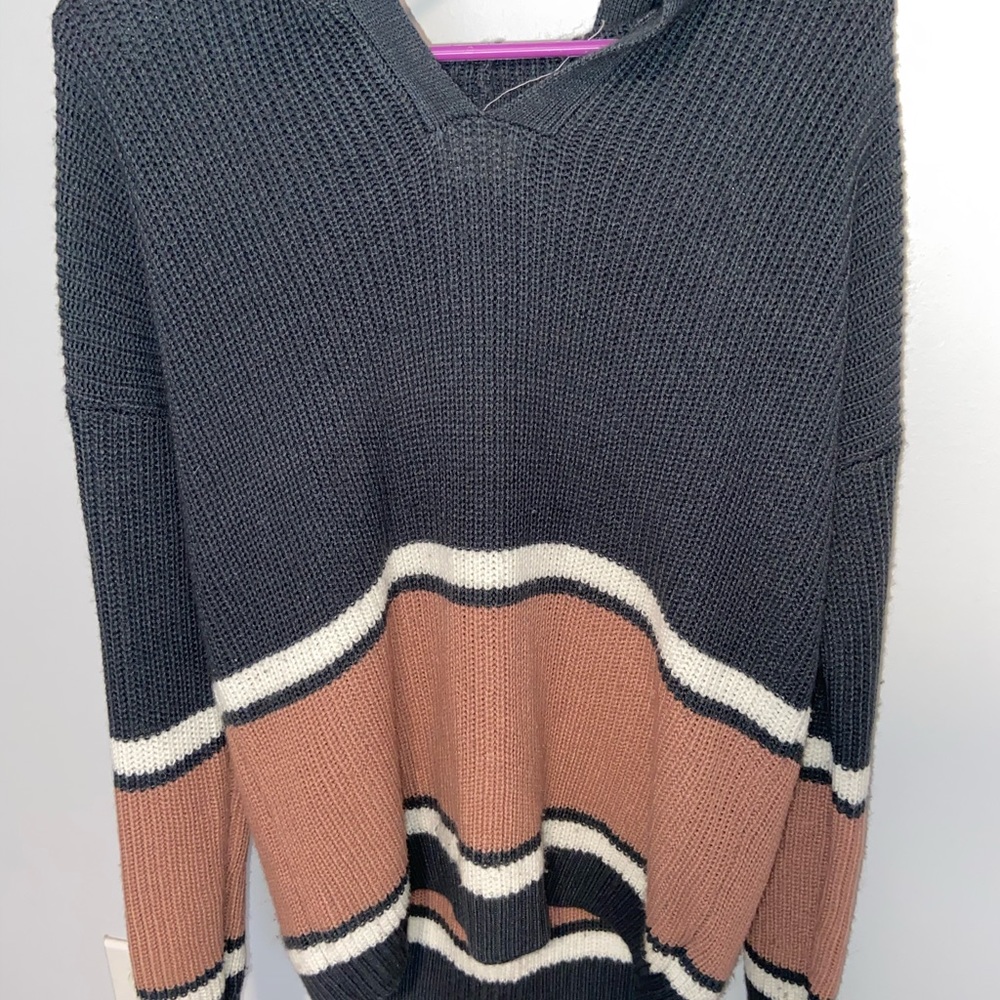 Sweater with hood